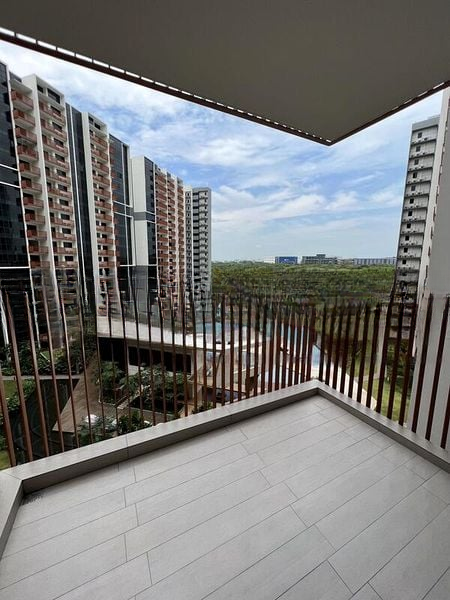 RIVERFRONT RESIDENCES 13