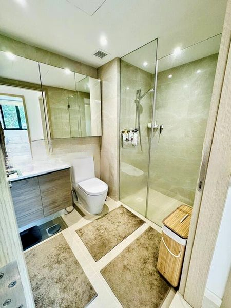 TREASURE AT TAMPINES 8