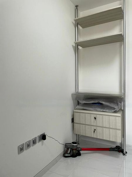 PARK 1 SUITES 7