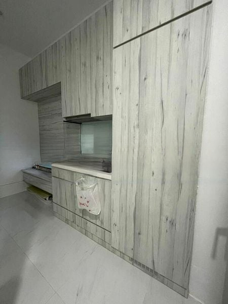 PARK 1 SUITES 2