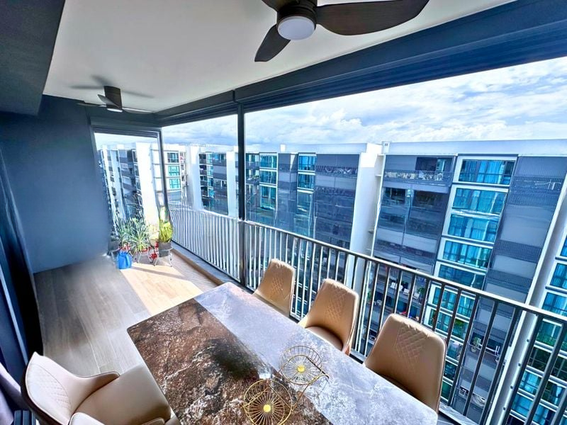 TREASURE AT TAMPINES 4