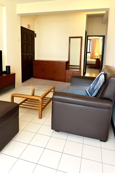 LAKEPOINT CONDOMINIUM 2