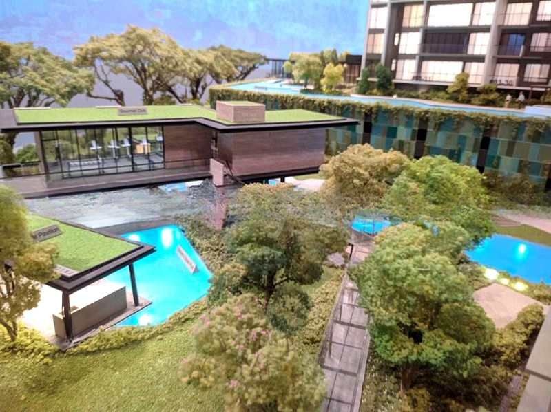 AVENUE SOUTH RESIDENCE 6