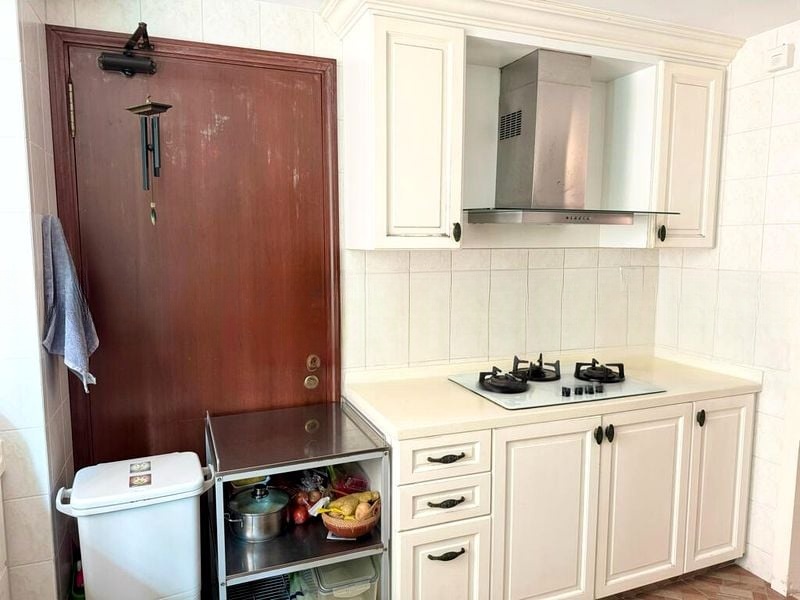 HAZEL PARK CONDOMINIUM 9