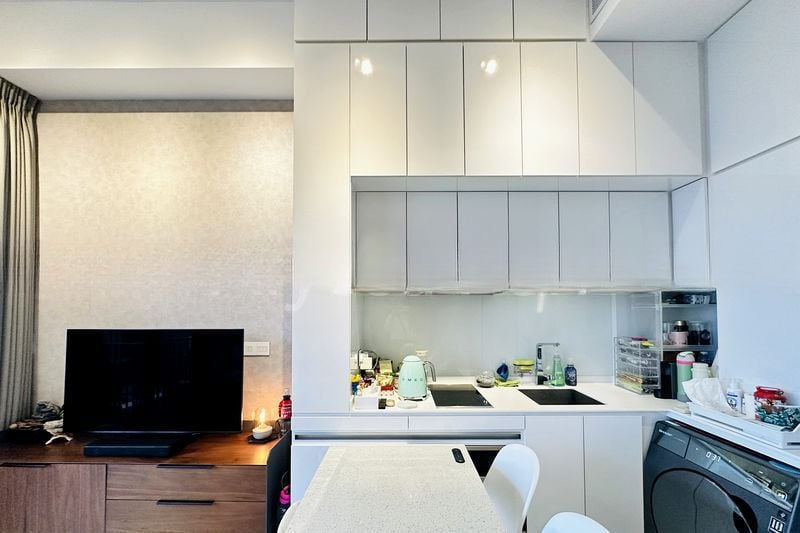 SPOTTISWOODE SUITES 6