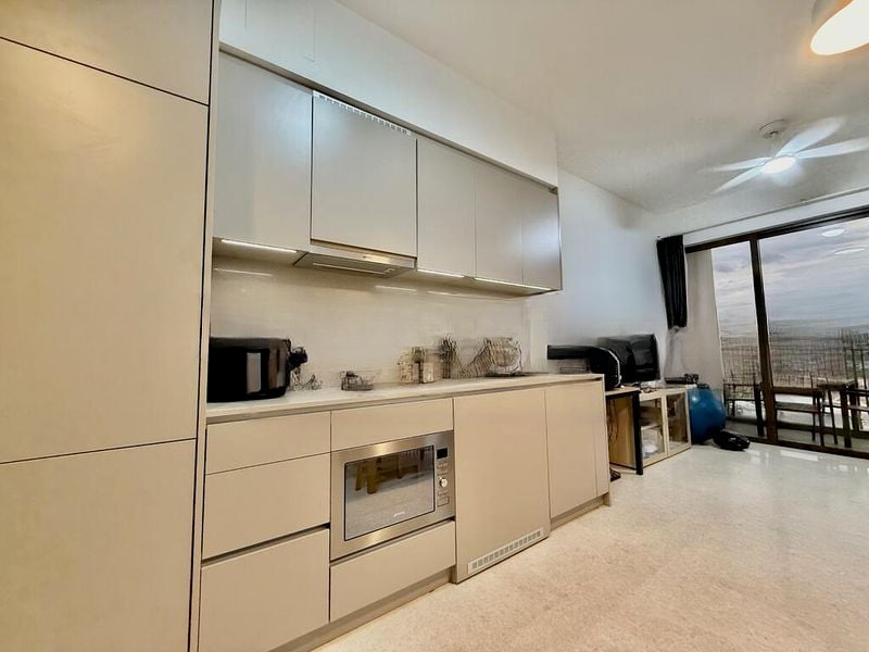 SEASIDE RESIDENCES 7