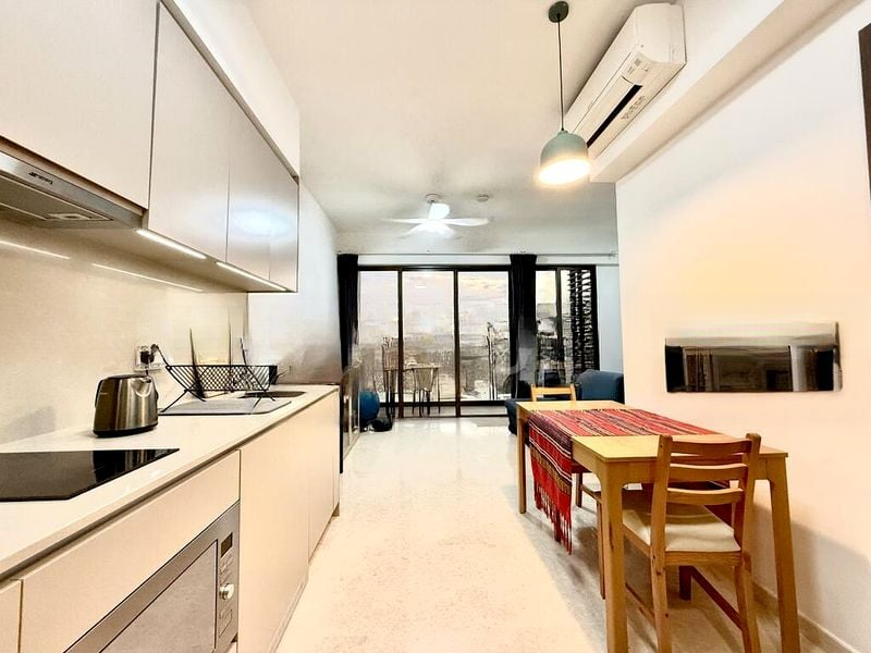 SEASIDE RESIDENCES 8