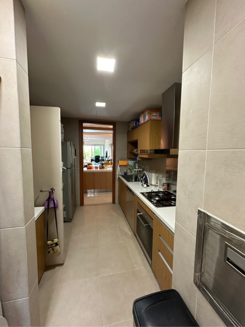 THE BERTH BY THE COVE 13