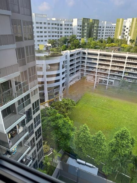 SIGNATURE AT YISHUN 15