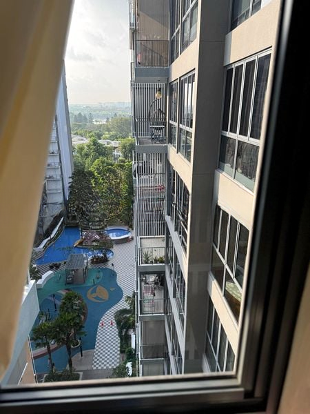 SIGNATURE AT YISHUN 12