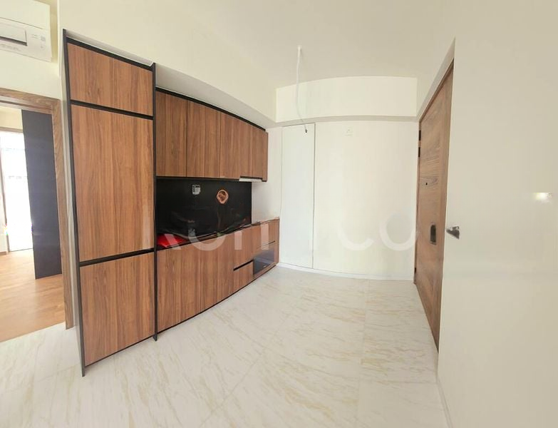 COASTLINE RESIDENCES 5