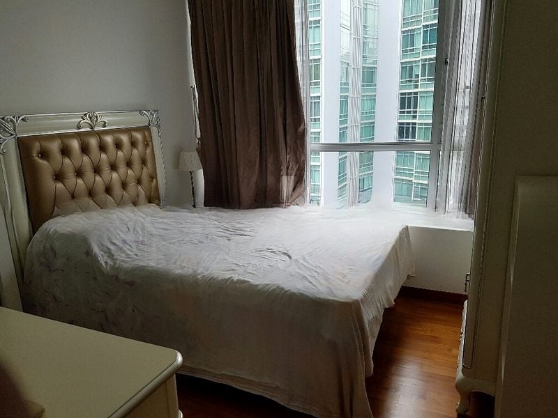 CAIRNHILL RESIDENCES 7