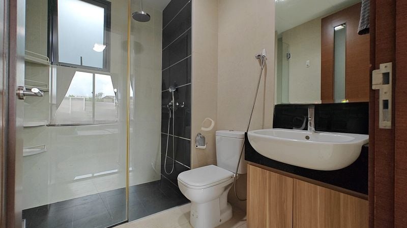 CENTRA SUITES 5
