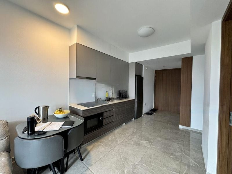 STIRLING RESIDENCES 8