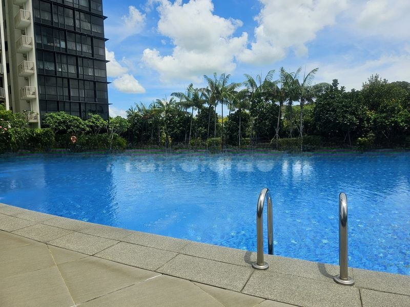 SEASIDE RESIDENCES 8