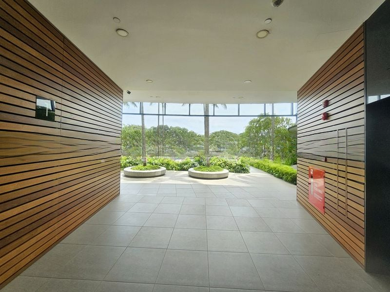 SEASIDE RESIDENCES 10