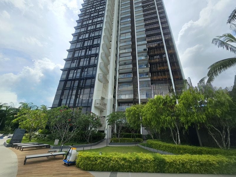 SEASIDE RESIDENCES 11