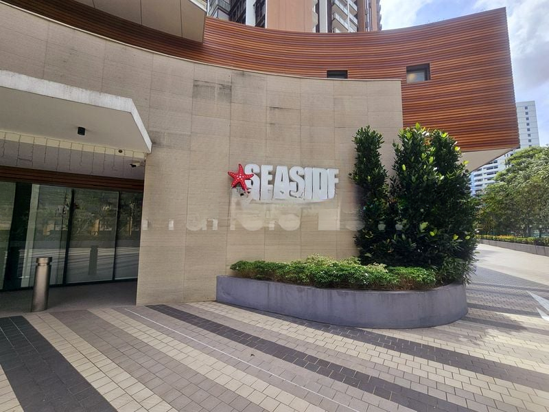 SEASIDE RESIDENCES 12