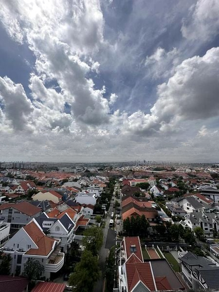 THE GARDEN RESIDENCES 6