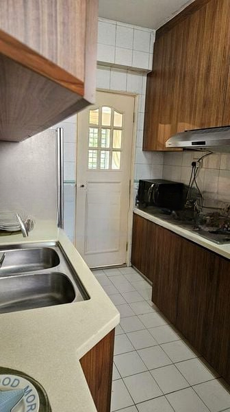 WEST BAY CONDOMINIUM 5