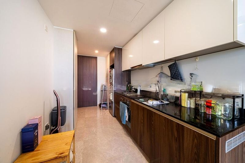 PARK PLACE RESIDENCES AT PLQ 10