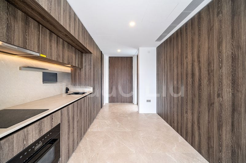 THE REEF AT KING'S DOCK 6