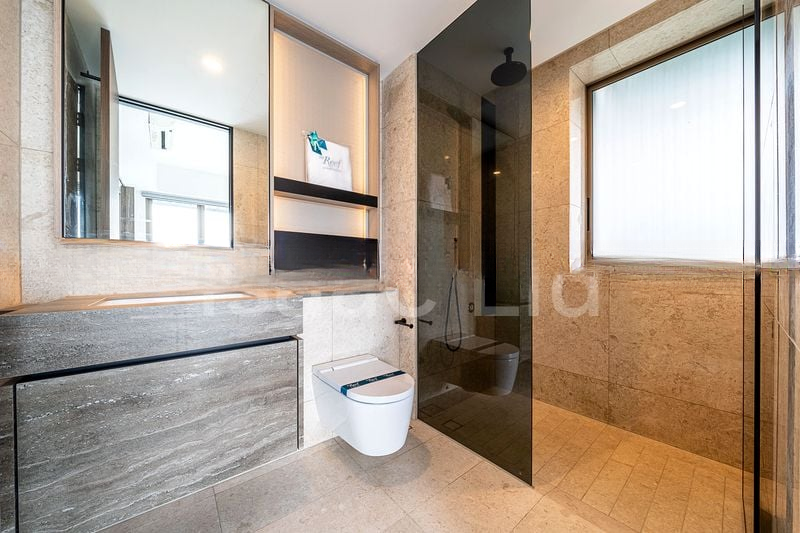 THE REEF AT KING'S DOCK 11