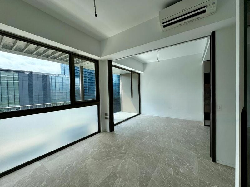 THE REEF AT KING'S DOCK 9