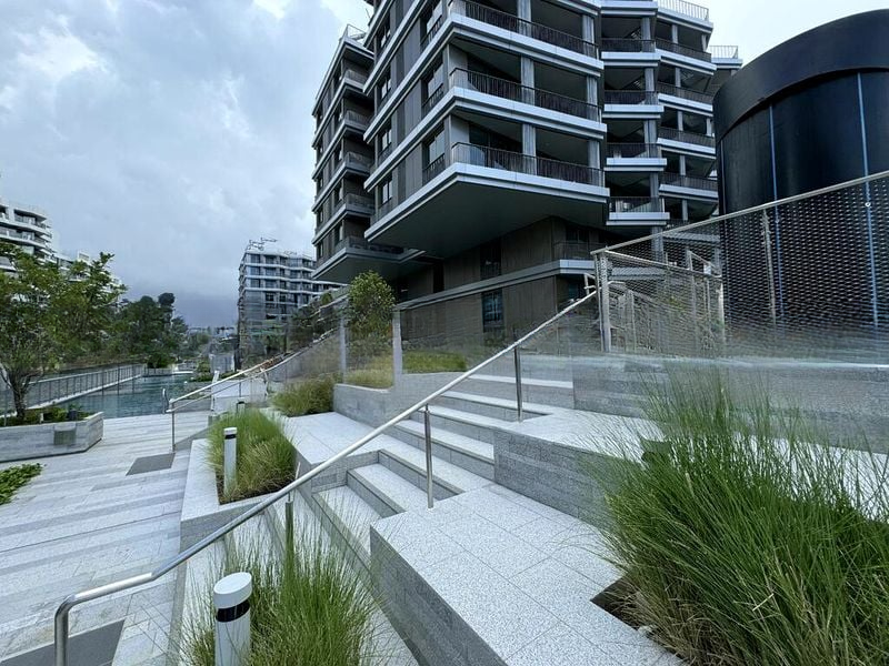 THE REEF AT KING'S DOCK 6