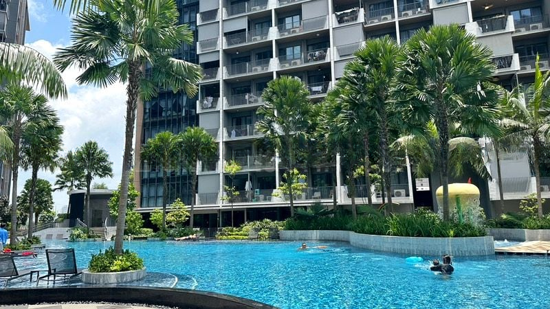 THE GARDEN RESIDENCES 12