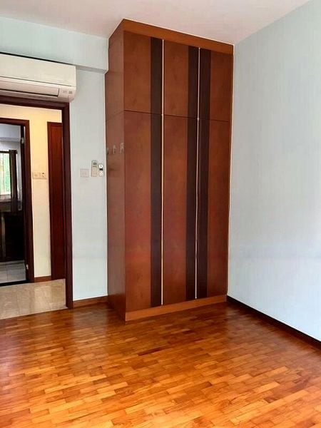 YISHUN EMERALD 9