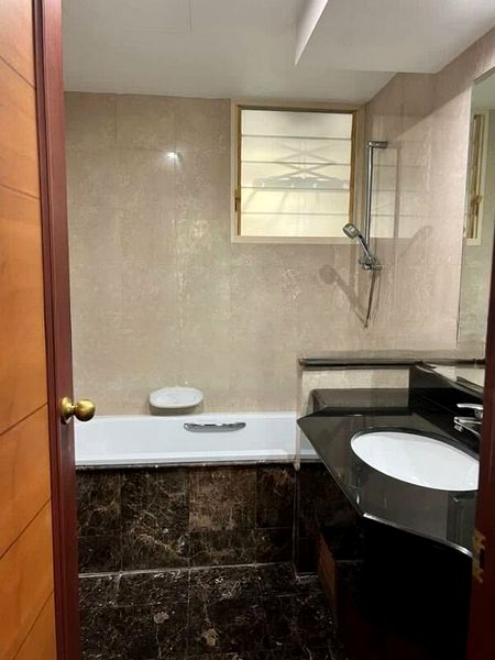 YISHUN EMERALD 7