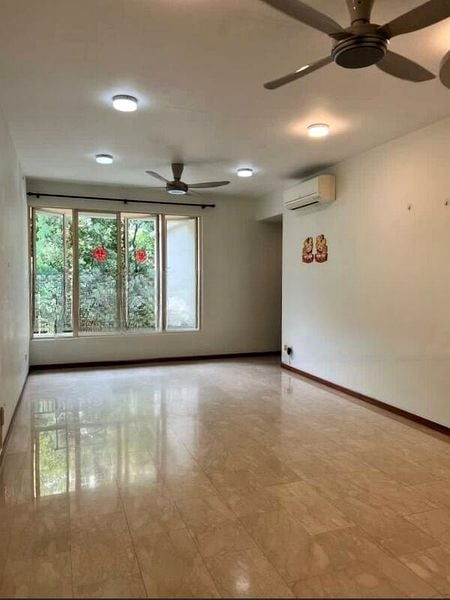 YISHUN EMERALD 10