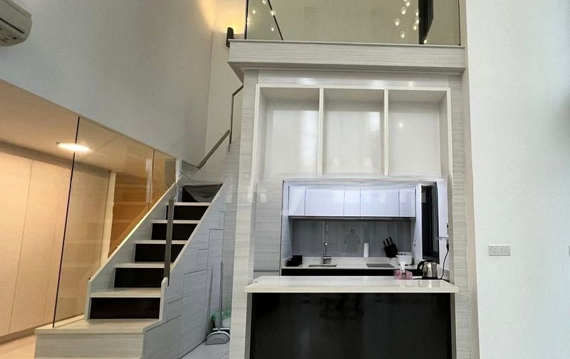 UP@ROBERTSON QUAY 10