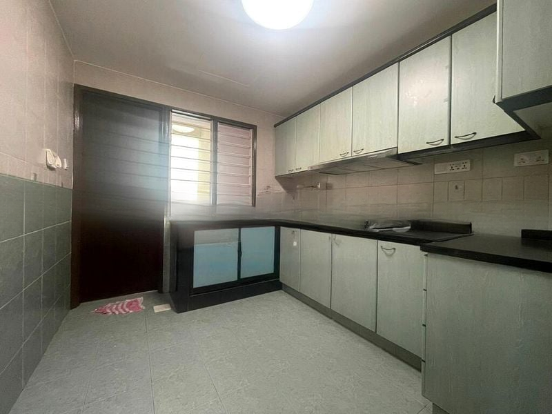 ESTELLA GARDENS 1