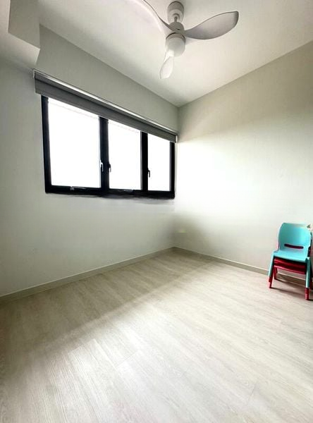 RIVERFRONT RESIDENCES 2