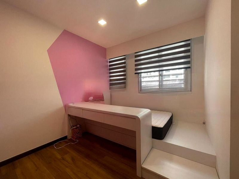 ST. GEORGE'S LANE 10