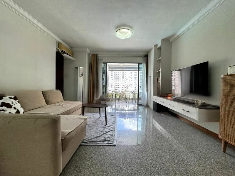 AQUARIUS BY THE PARK 15