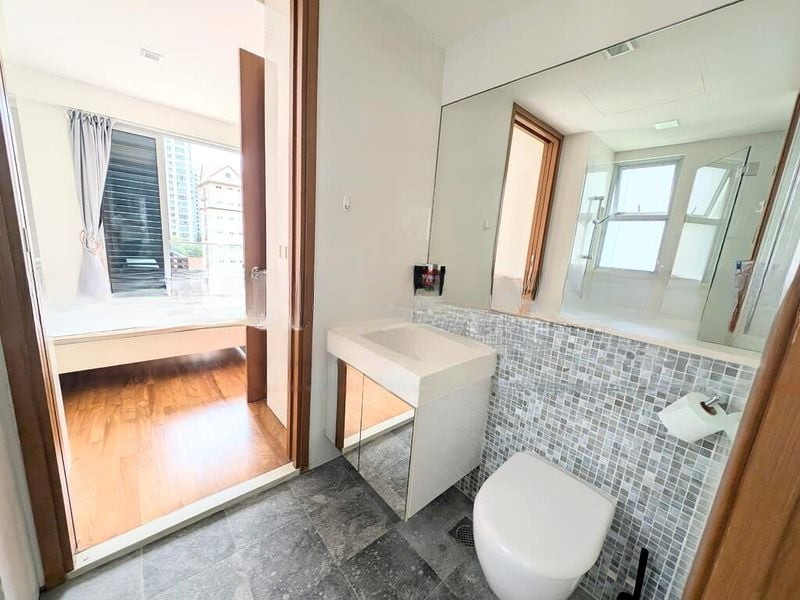 RV SUITES 4