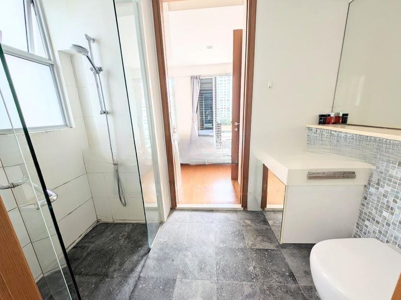 RV SUITES 5