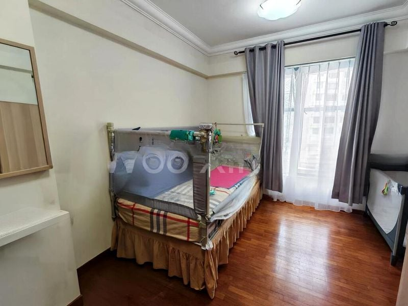 AQUARIUS BY THE PARK 7