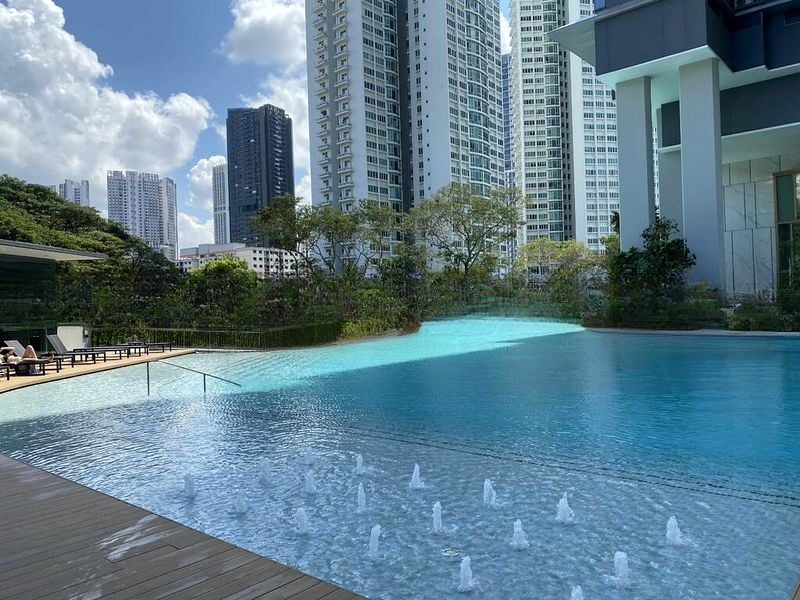 STIRLING RESIDENCES 9