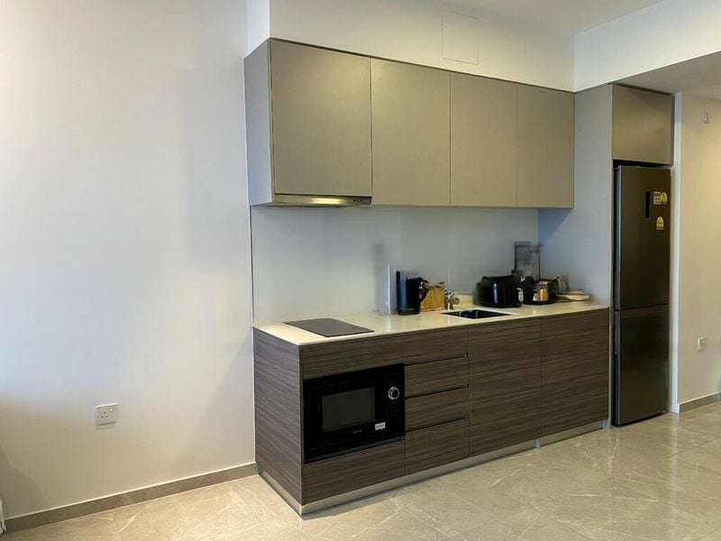 STIRLING RESIDENCES 4