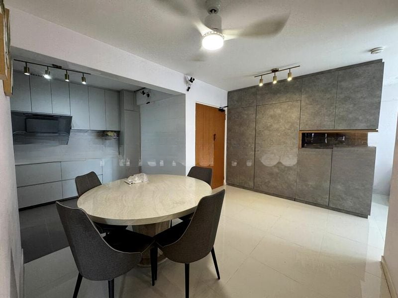 ST. GEORGE'S LANE 12