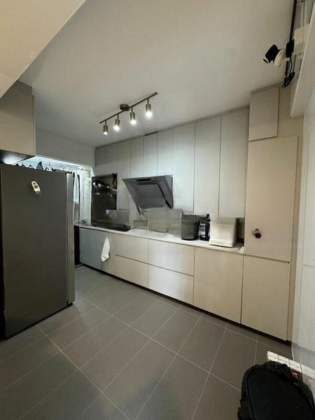 ST. GEORGE'S LANE 11