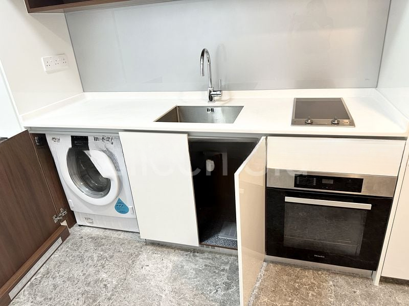 FOURTH AVENUE RESIDENCES 2