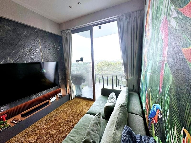 COASTLINE RESIDENCES 10