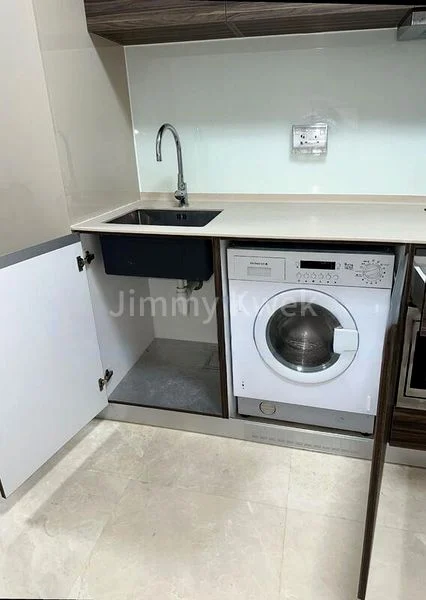 COMMONWEALTH TOWERS 4