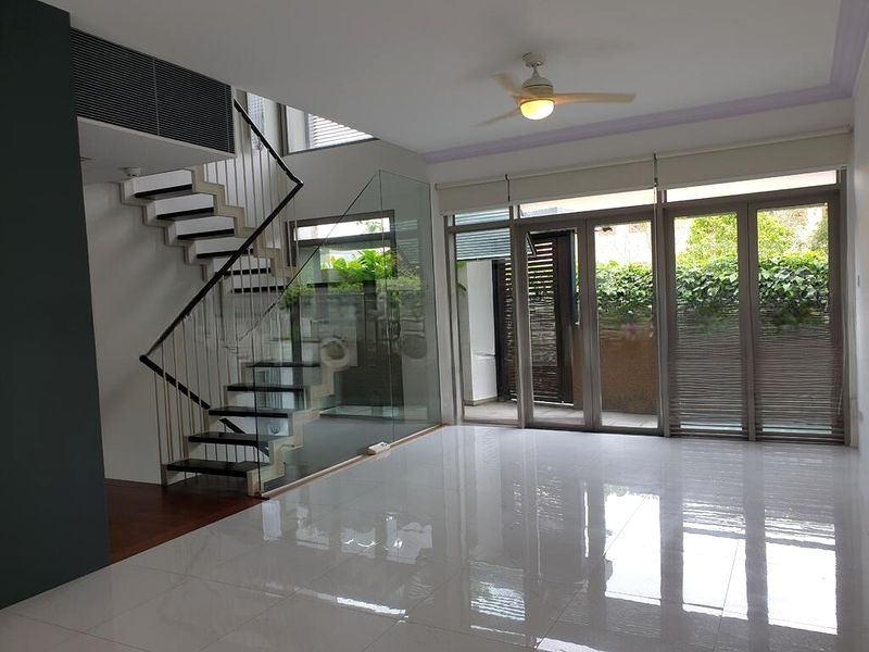 THE TENERIFFE 11