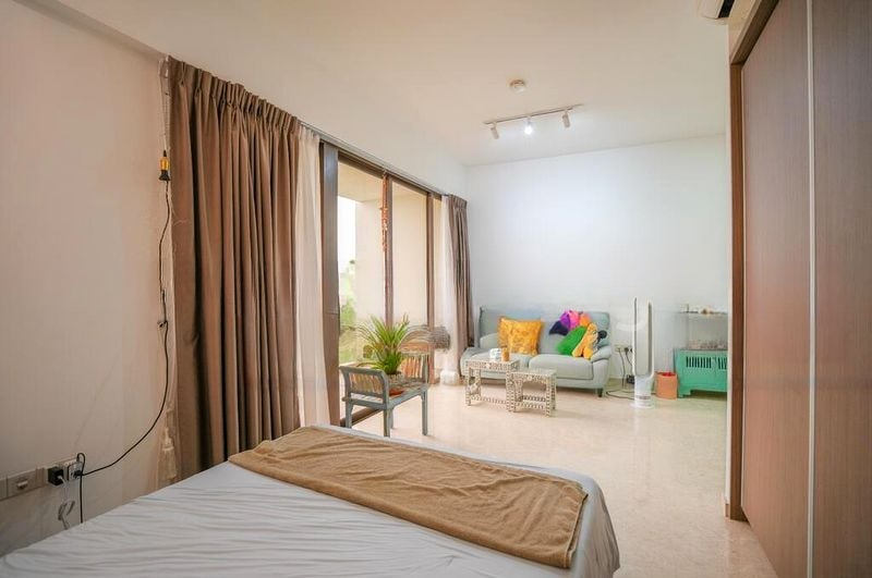 SEASIDE RESIDENCES 7